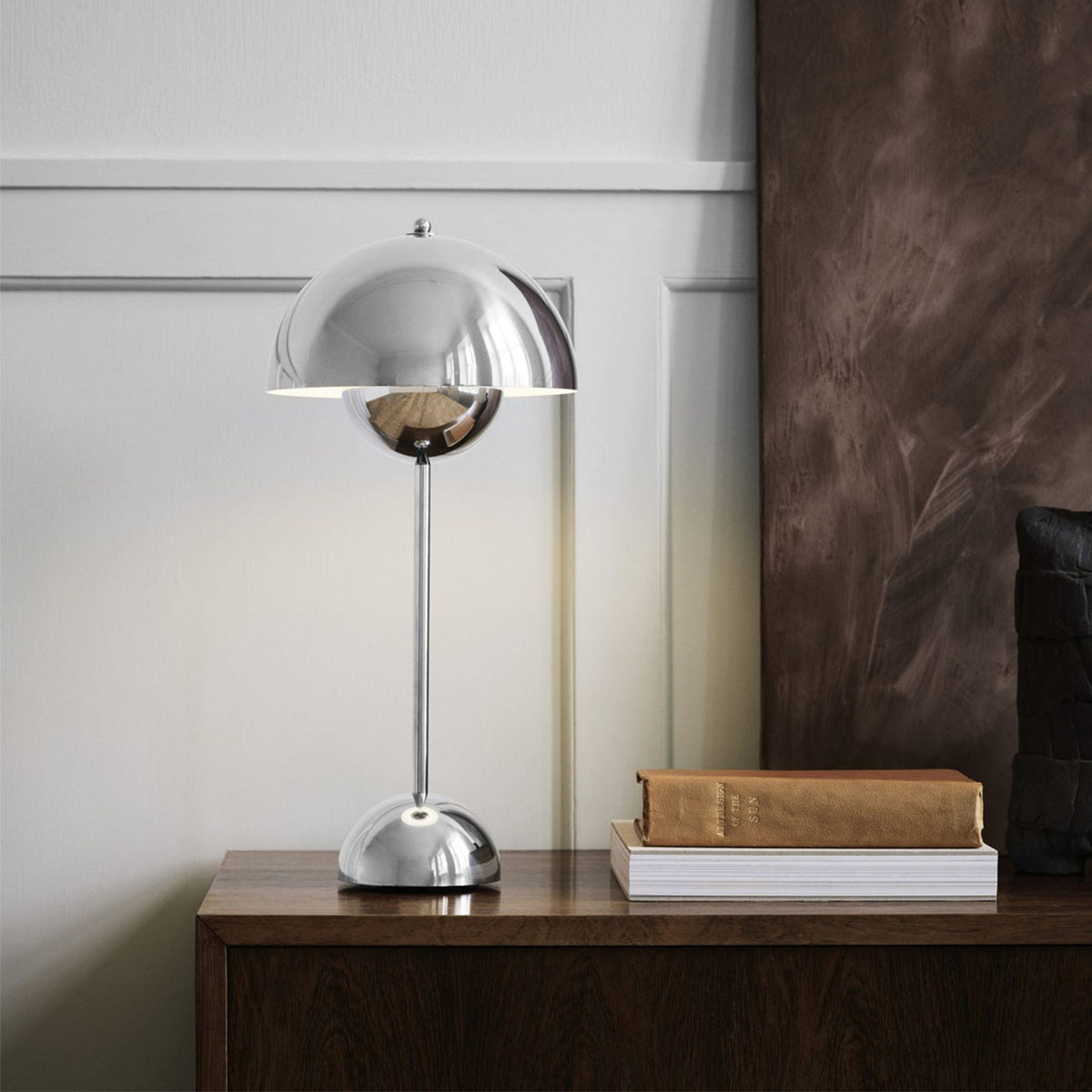Flowerpot Semi-Circle Table Lamp