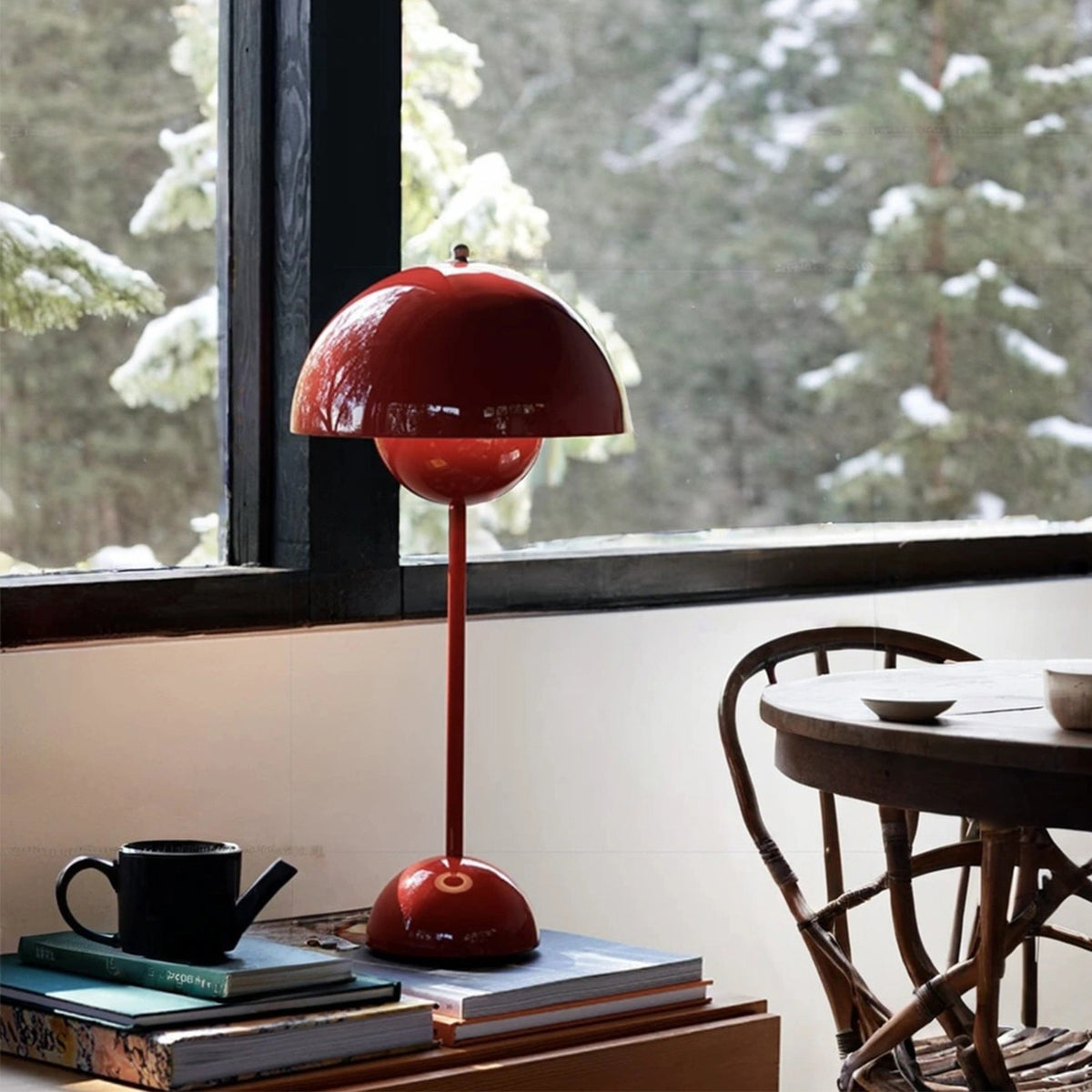 Flowerpot Semi-Circle Table Lamp