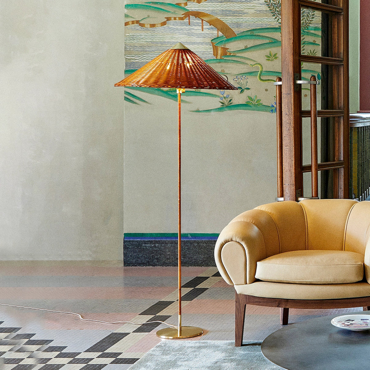 9602 Floor Lamp