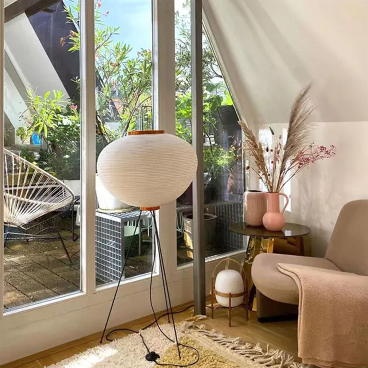 Akari 10A Floor Lamp