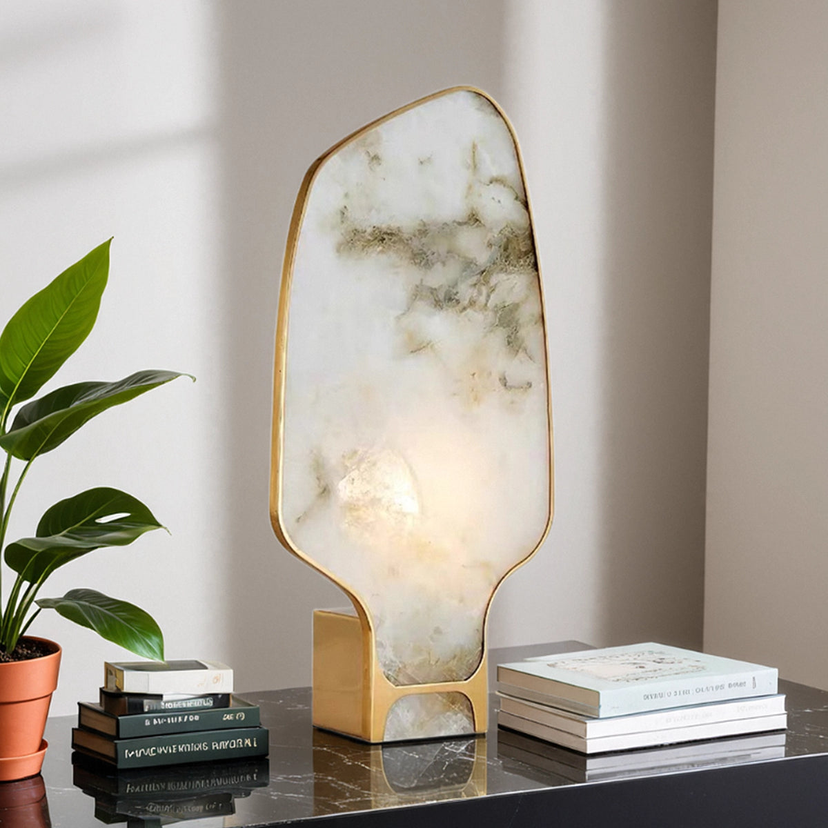 Alabaster Andrea Table Lamp