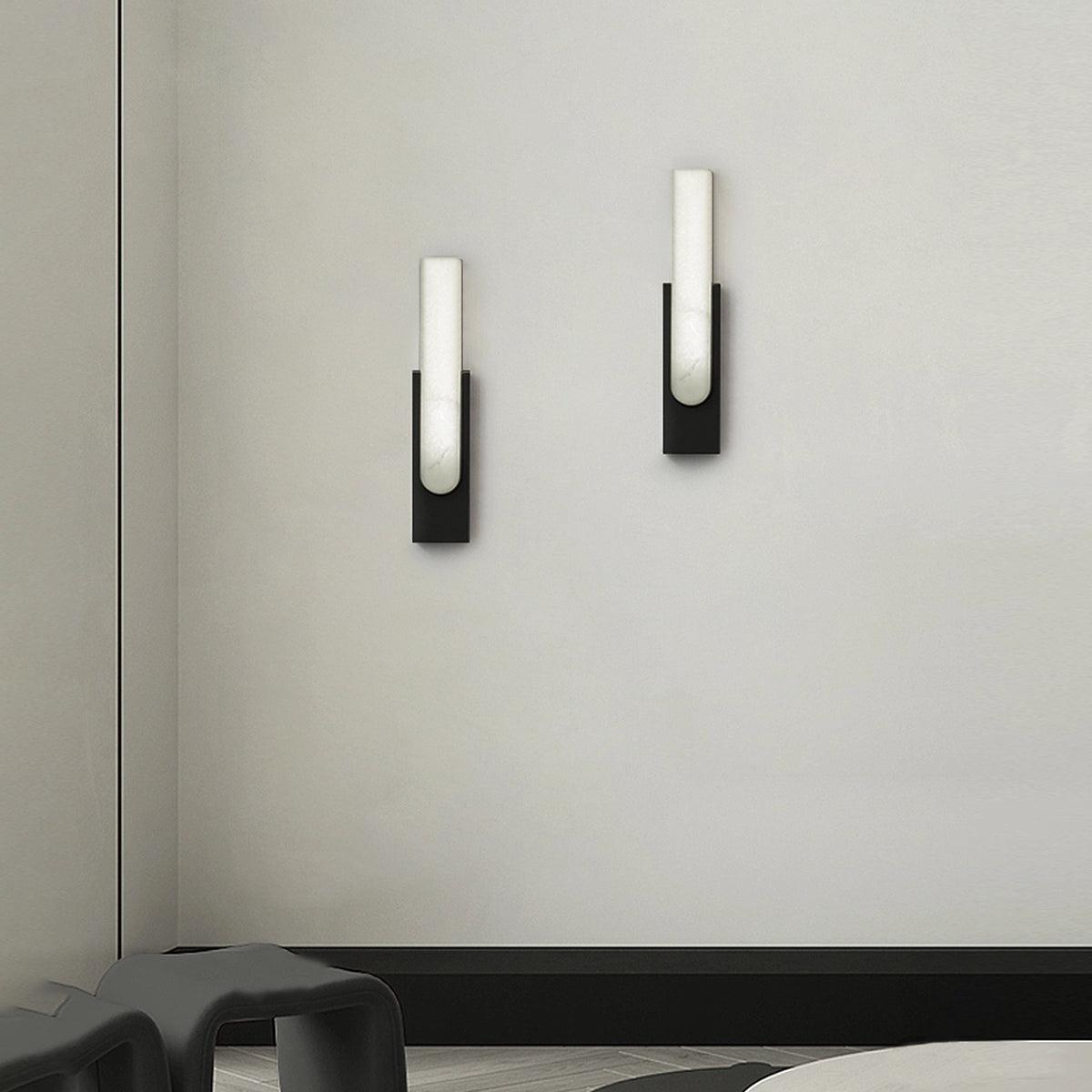 Alabaster Emilia Wall Lamp