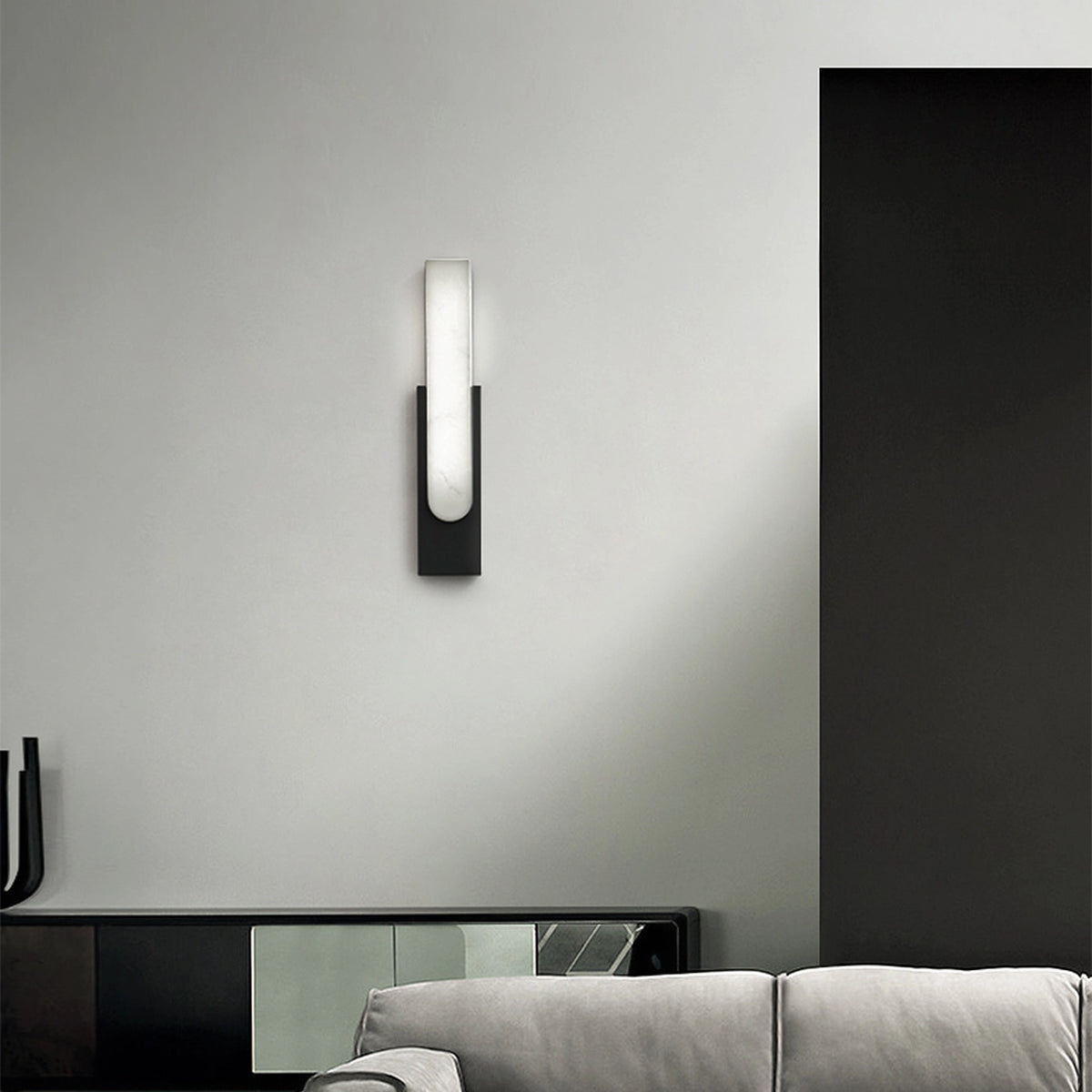 Alabaster Emilia Wall Lamp