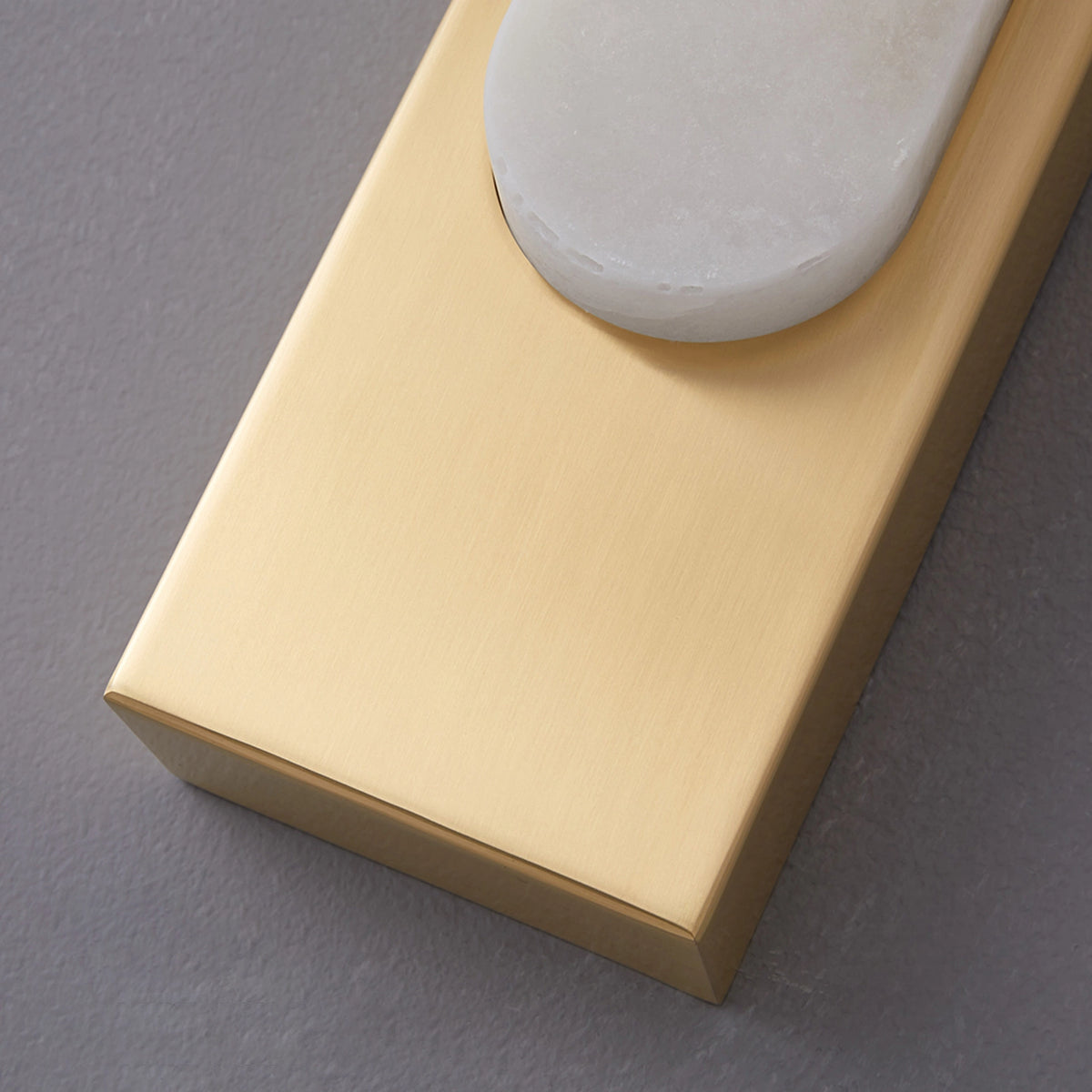 Alabaster Emilia Wall Lamp