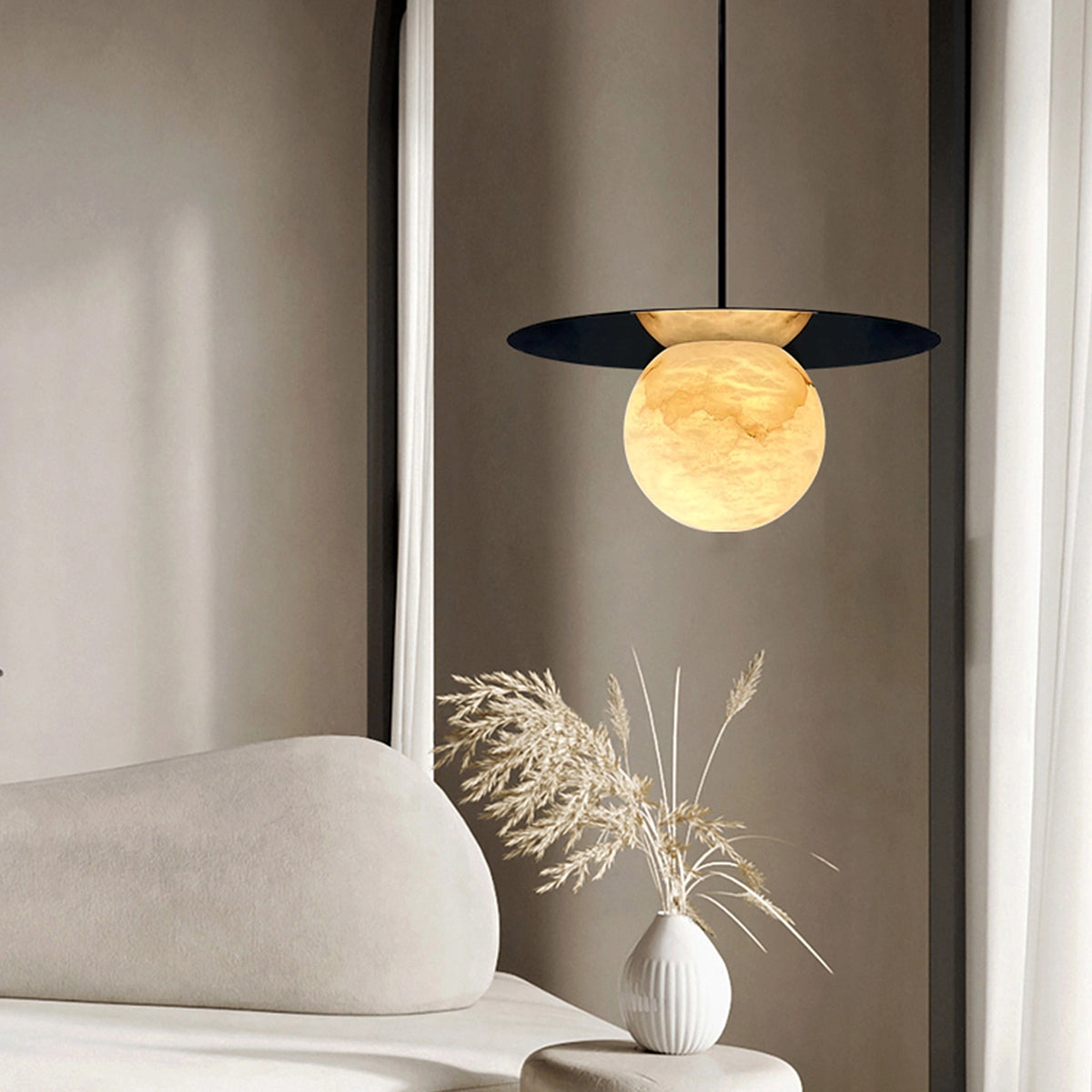 Borra Alabaster Pendant Lamp