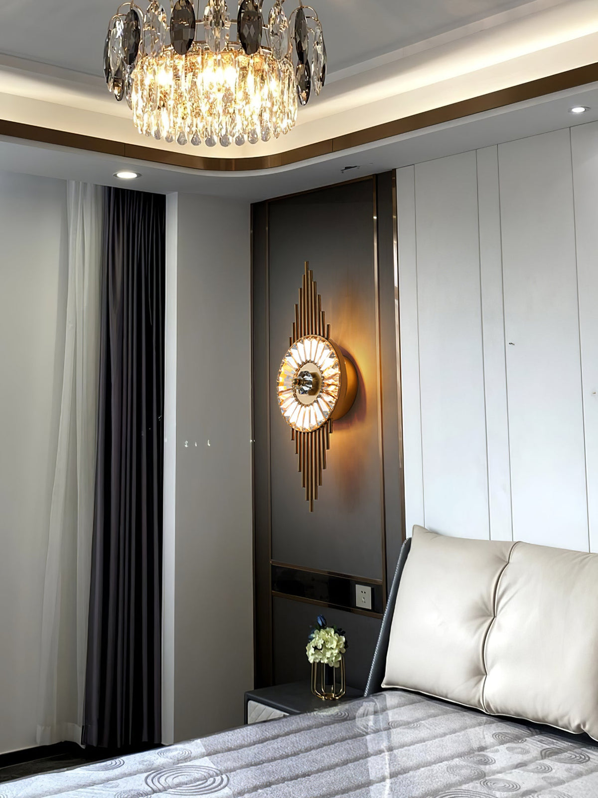 Crystal Gear Gold Wall Lamp