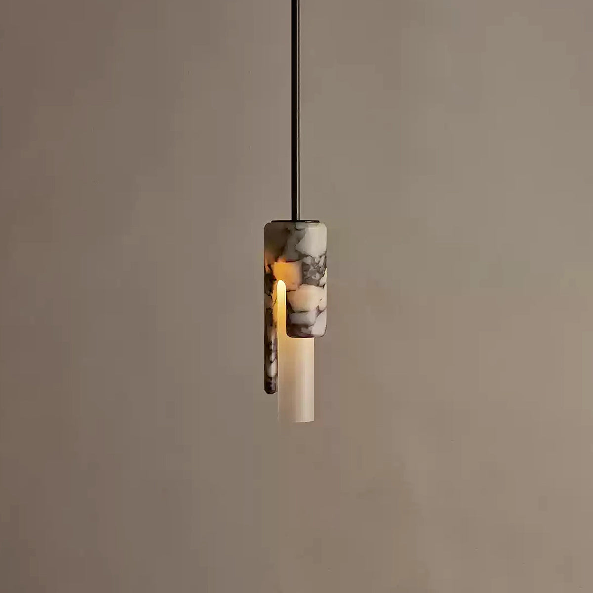 Dekum Marble Pendant Lamp