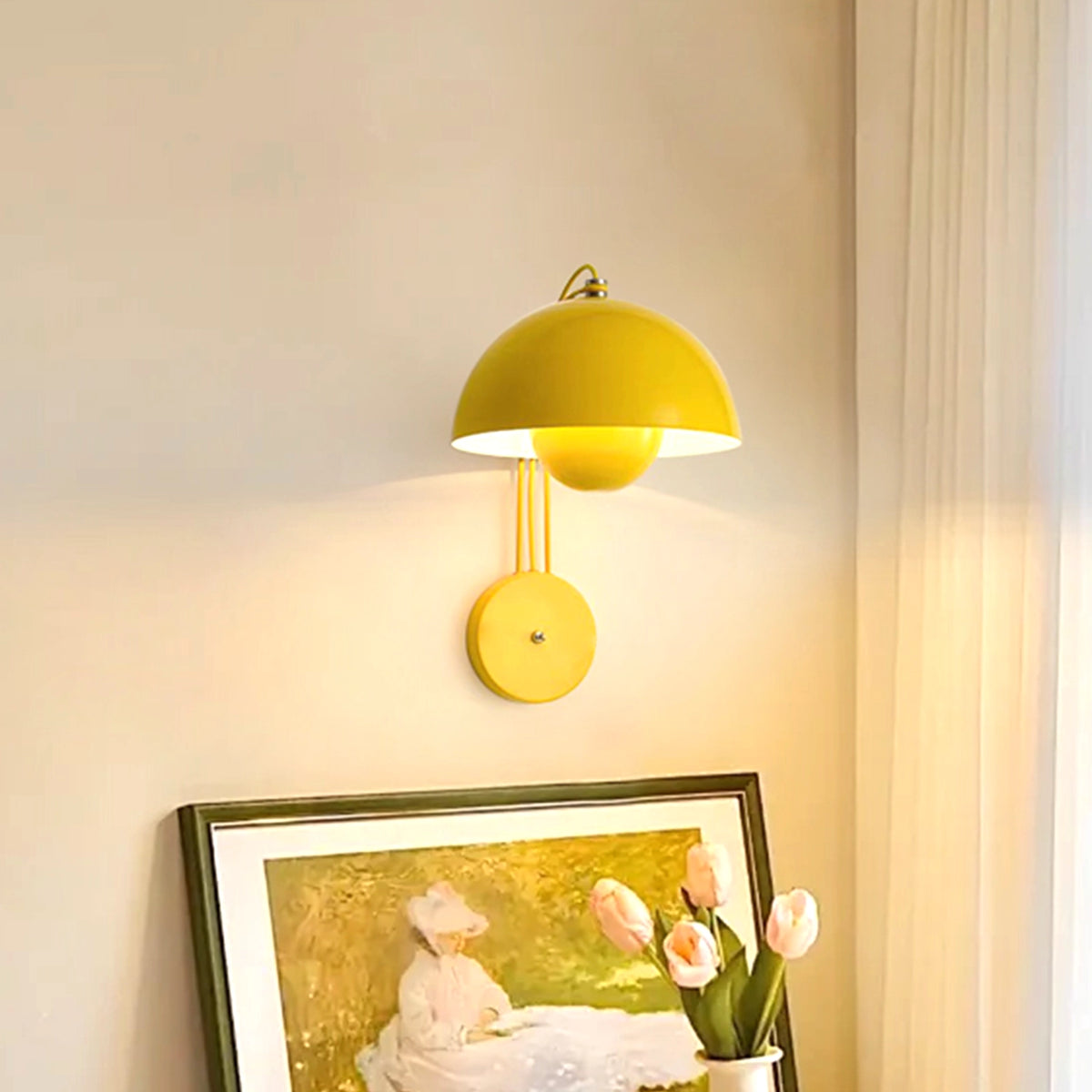 Elegance Flowerpot Wall Lamp