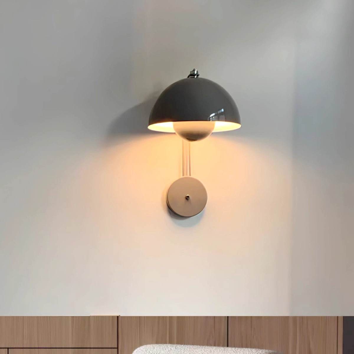 Elegance Flowerpot Wall Lamp