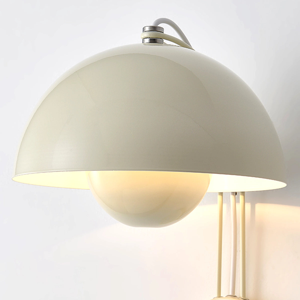 Elegance Flowerpot Wall Lamp