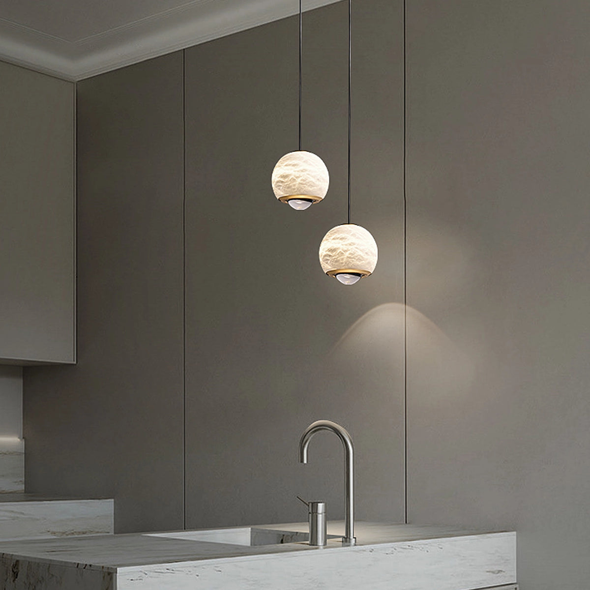 Ferox Alabaster Pendant Lamp