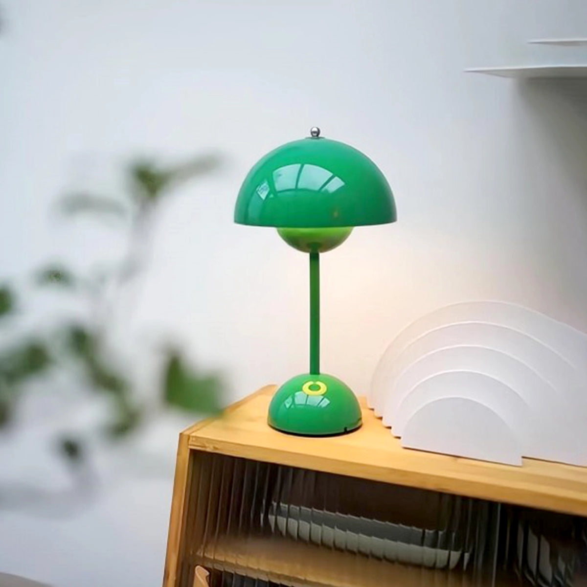 Flowerpot Portable Table Lamp
