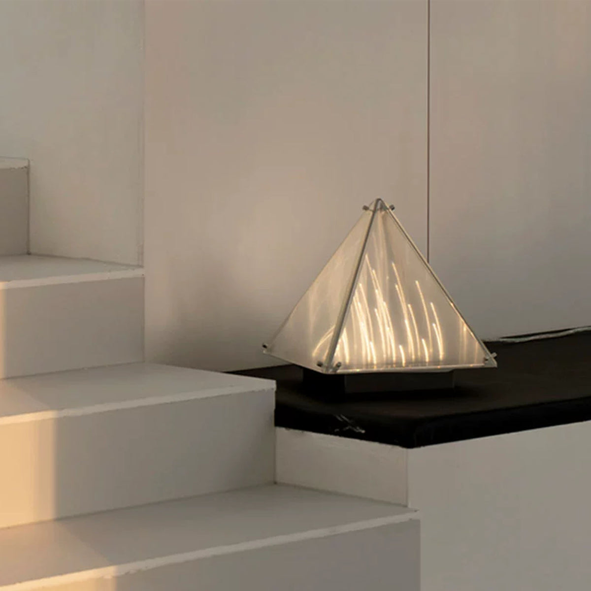 Fragment Table Lamp
