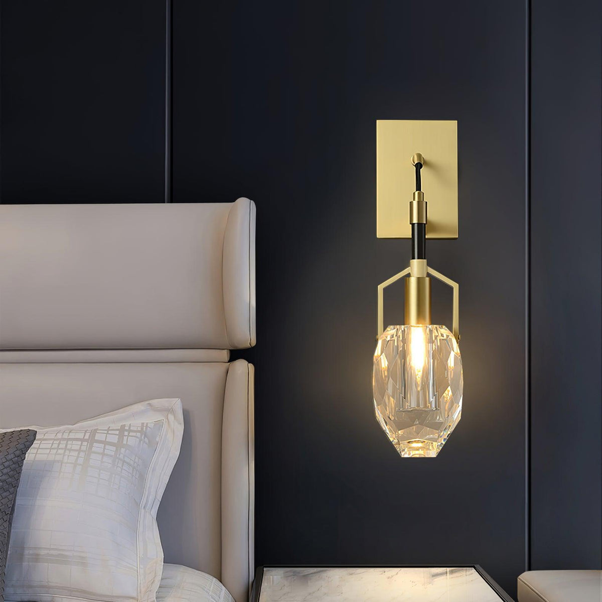 Brass Crystal Lavilla Wall Lamp