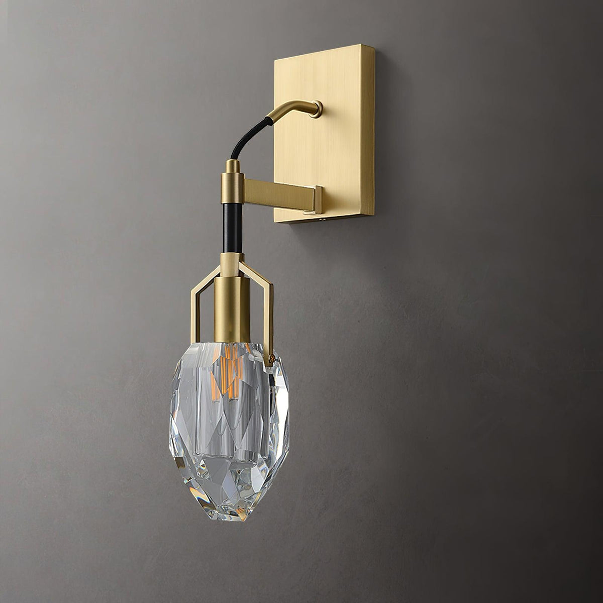 Brass Crystal Lavilla Wall Lamp