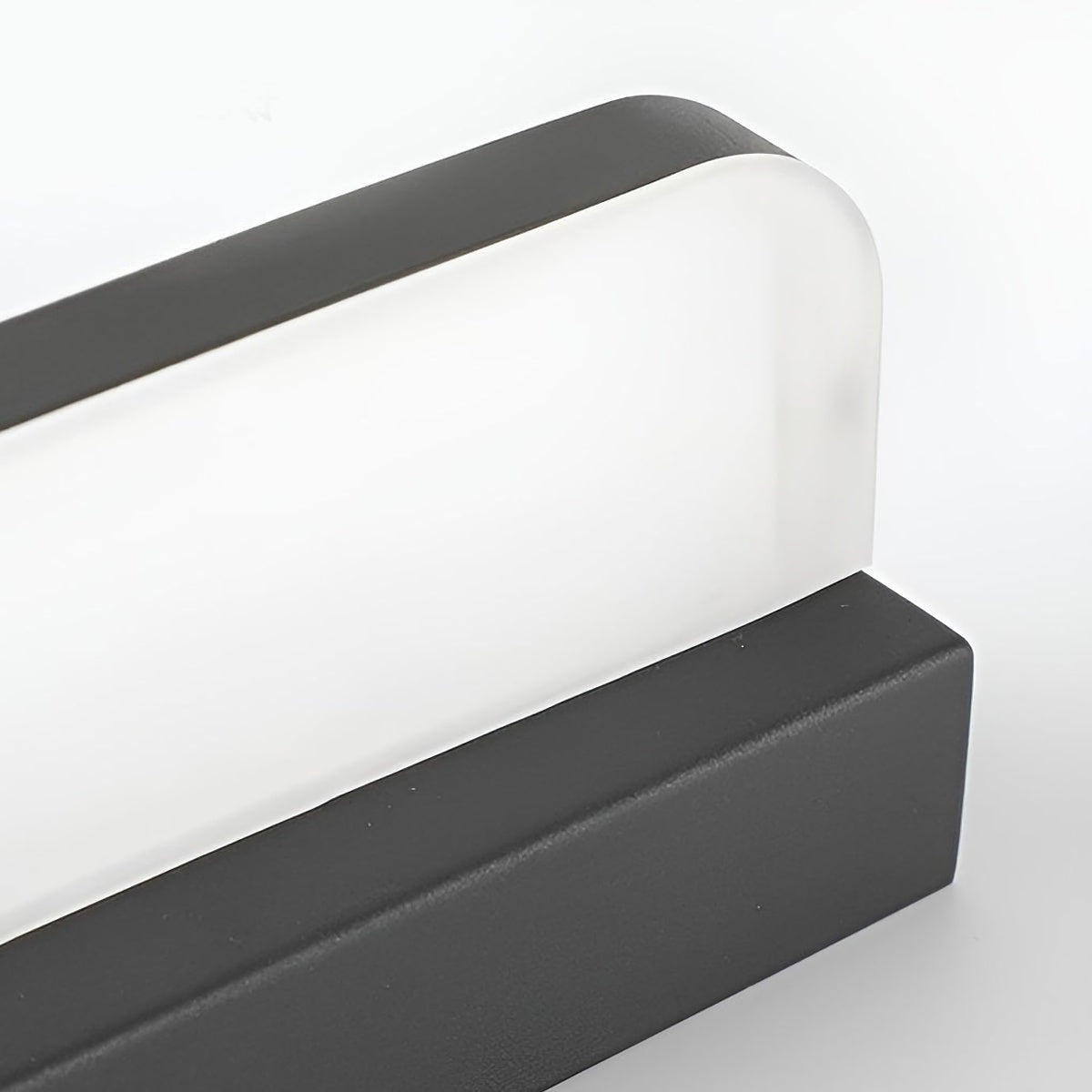 Linear Shape Metal Wall Lamp