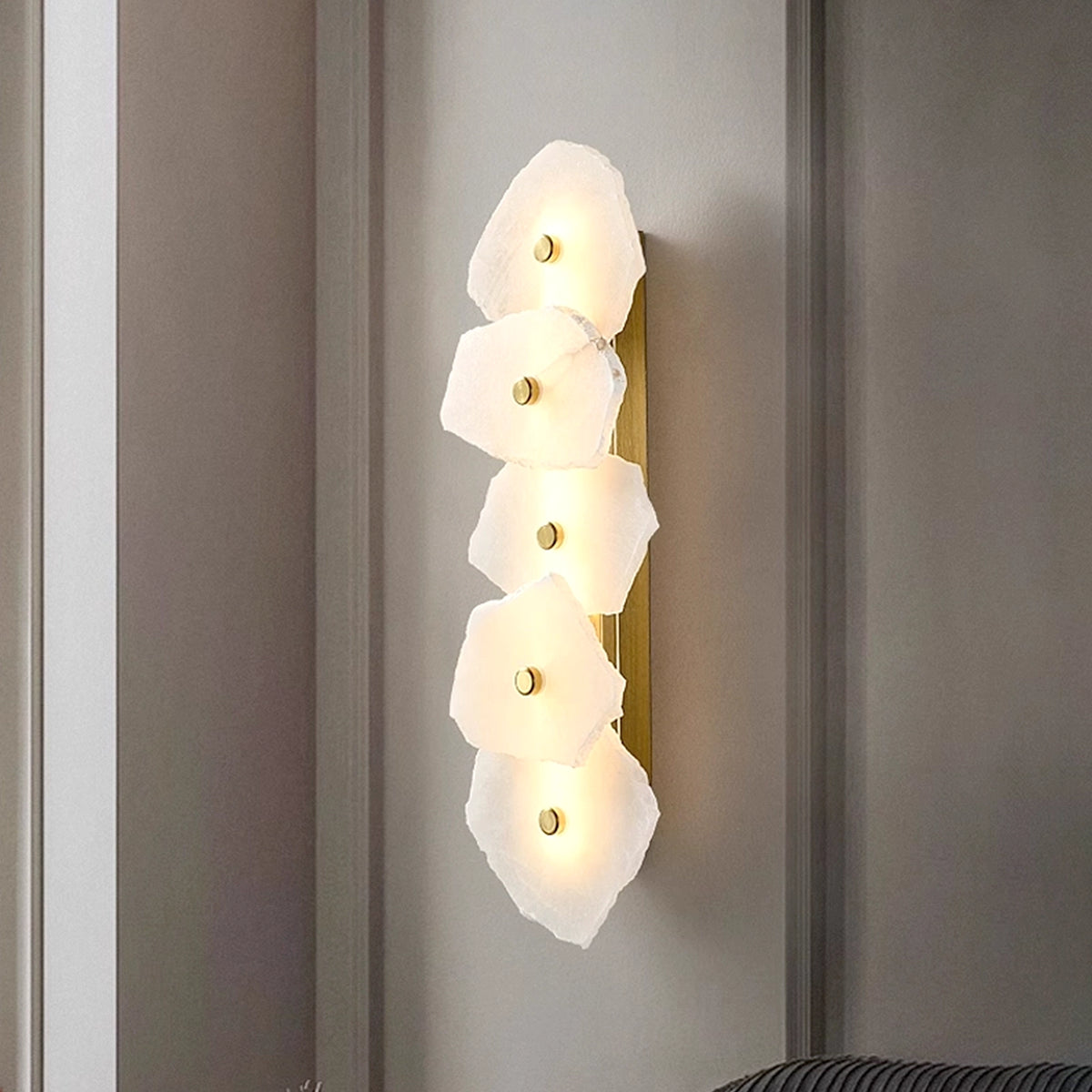 Modern Alabaster Petra Wall Lamp