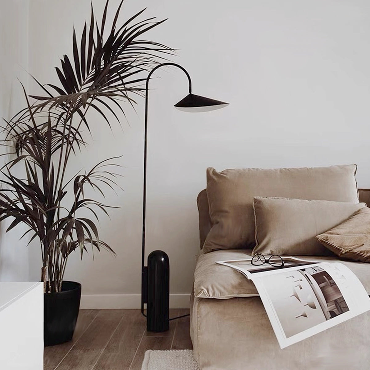 Modern Arum Floor Lamp