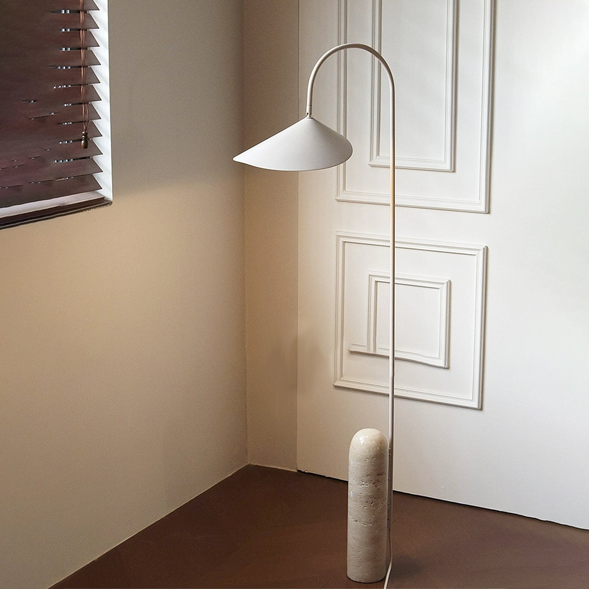 Modern Arum Floor Lamp