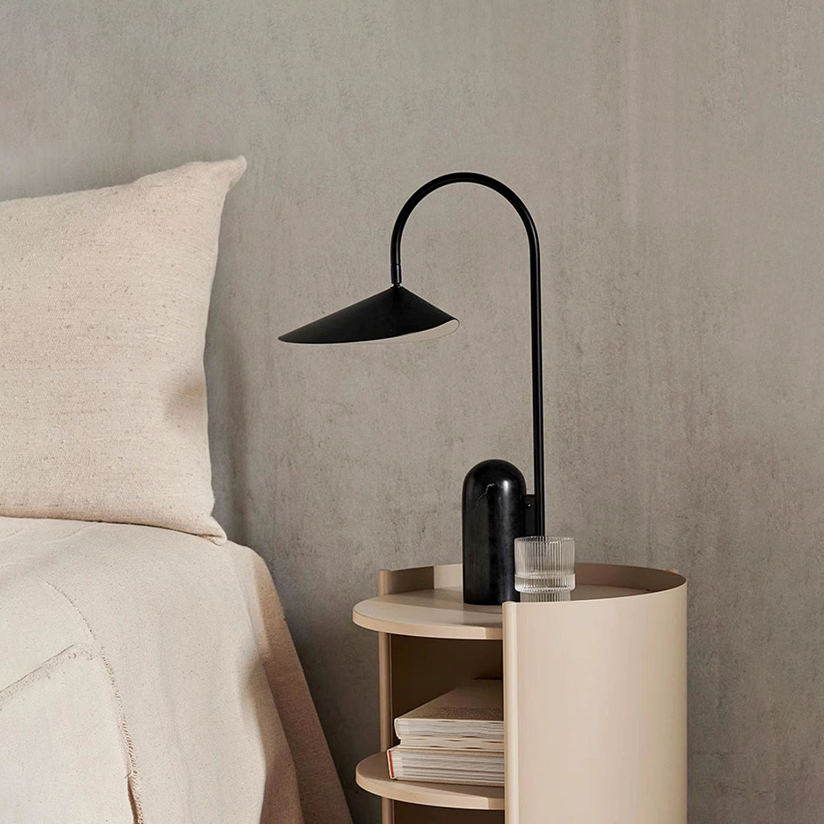 Modern Arum Table Lamp