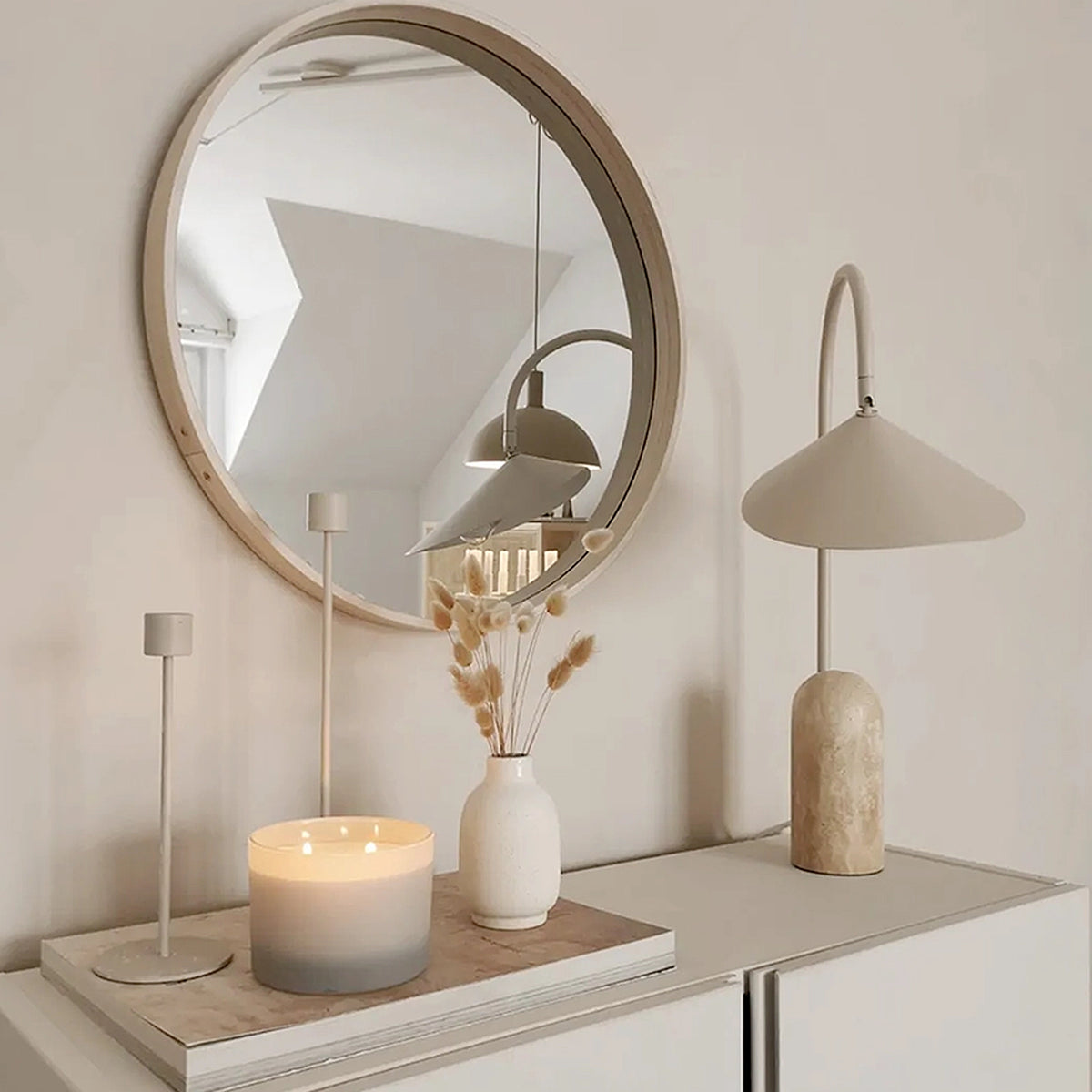 Modern Arum Table Lamp