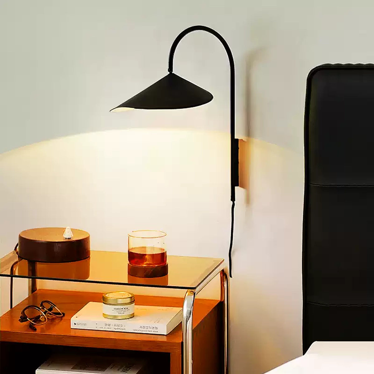 Modern Arum Wall Lamp