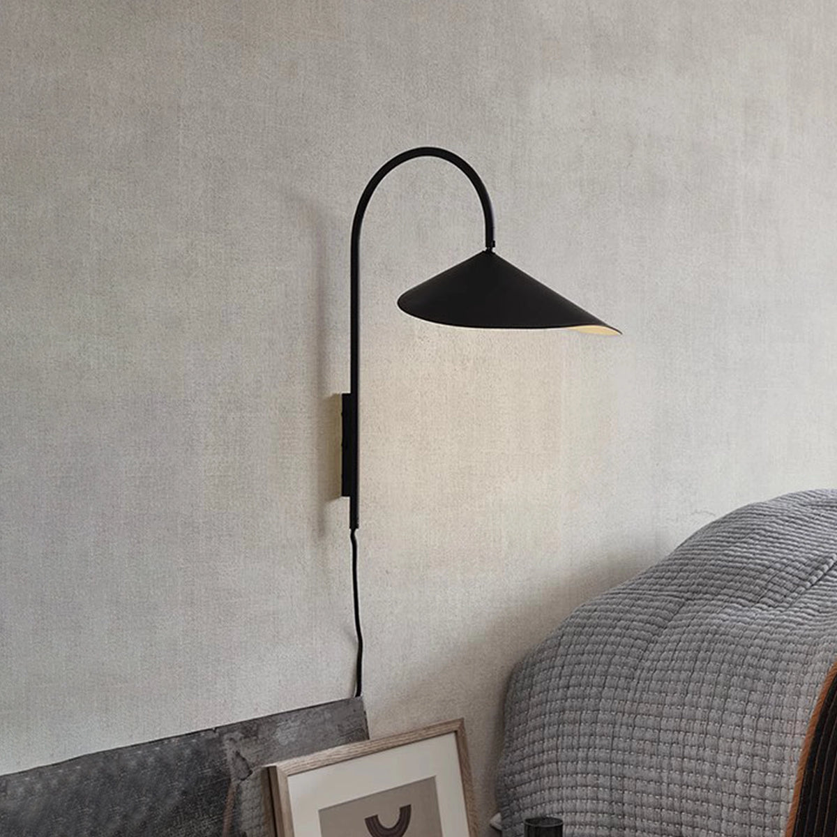 Modern Arum Wall Lamp