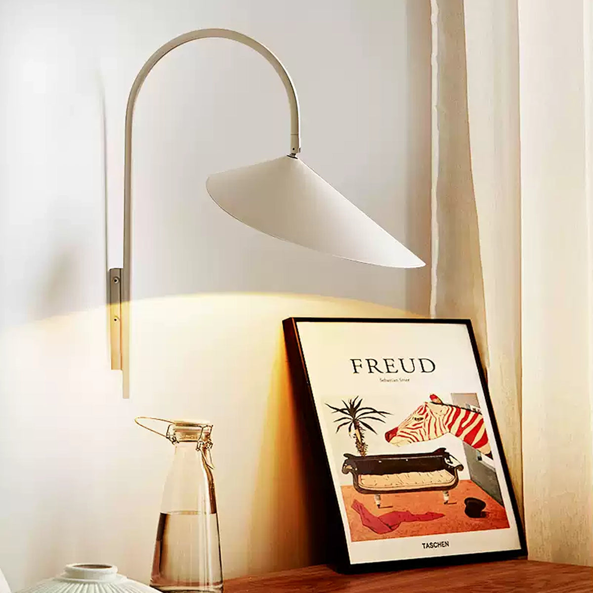 Modern Arum Wall Lamp