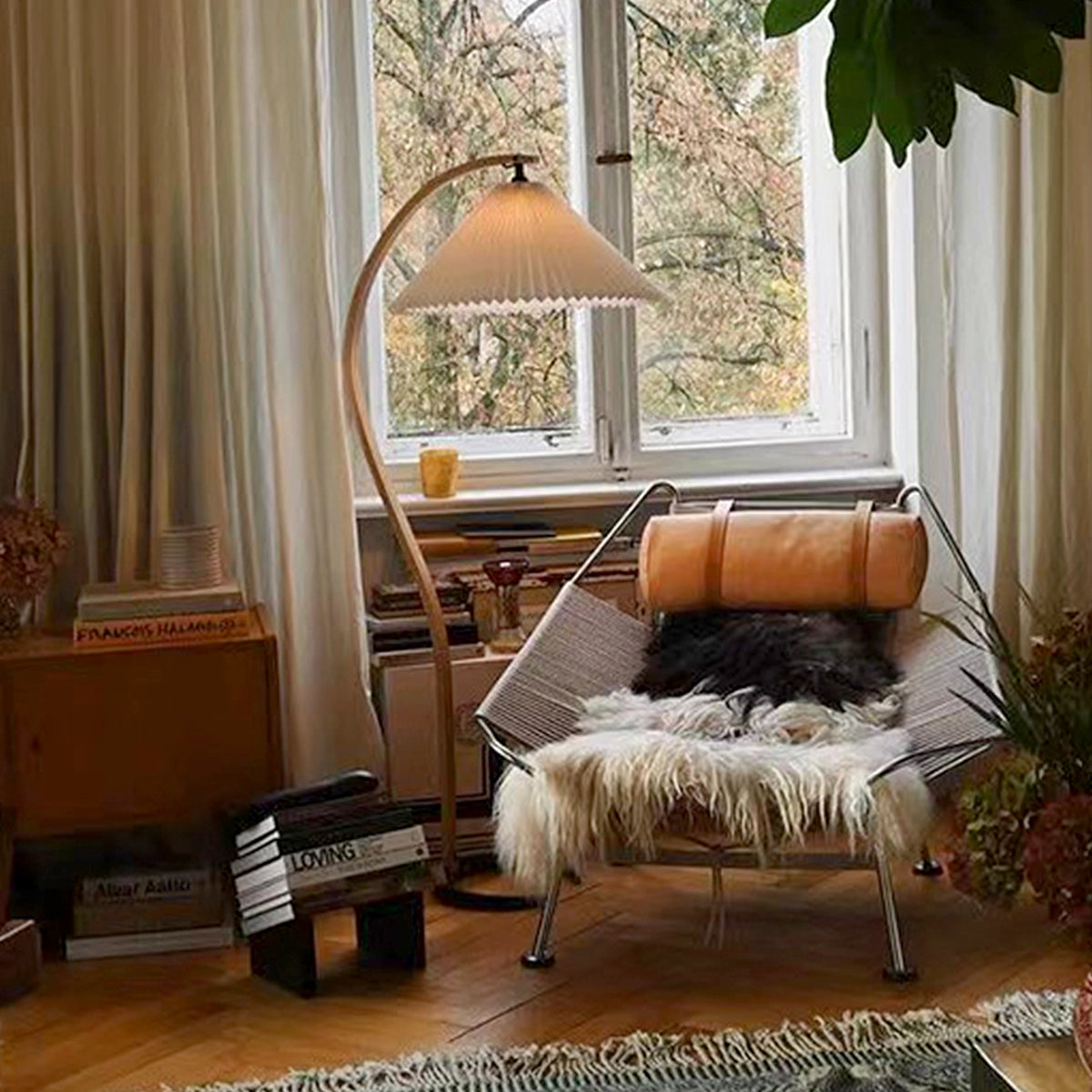 Modern Caprani Floor Lamp