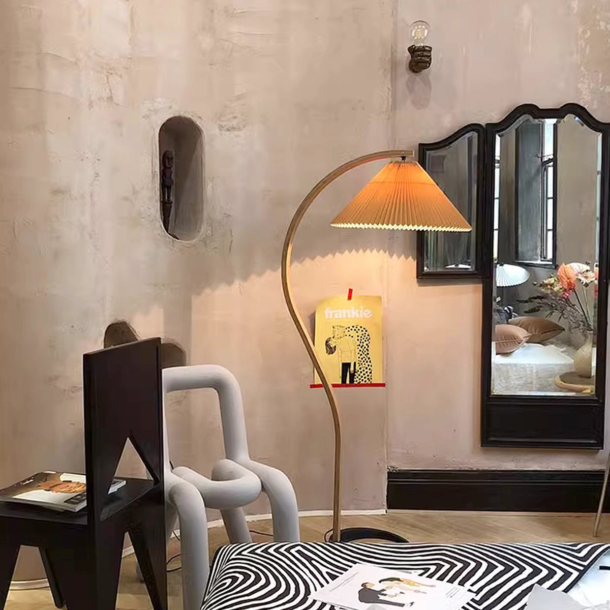 Modern Caprani Floor Lamp