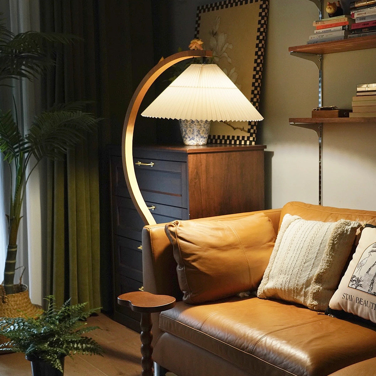 Modern Caprani Floor Lamp
