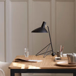 Modern Tripod HM9 Table Lamp
