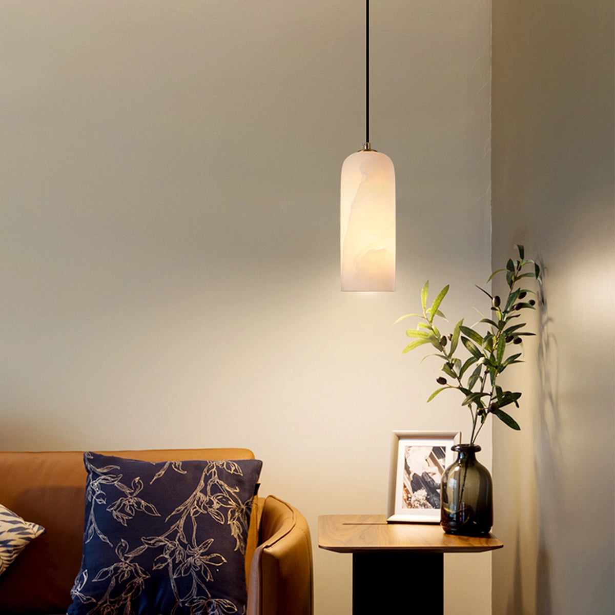 Monty Alabaster Pendant Lamp