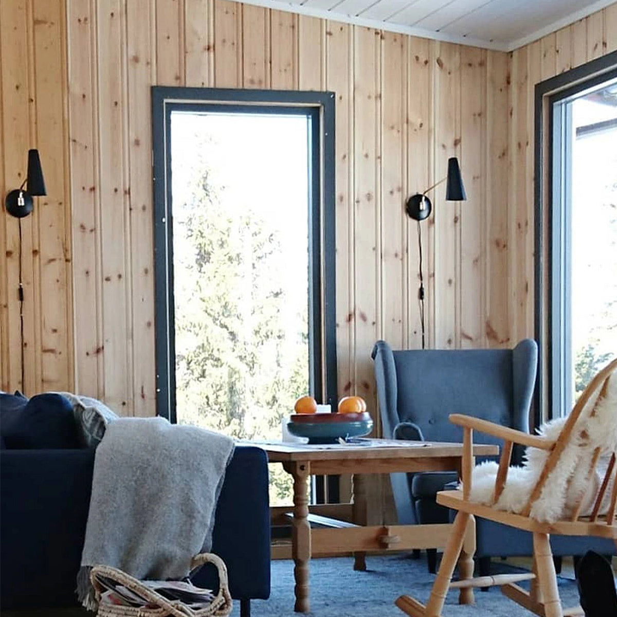 Pranavi Birdy Wall Lamp