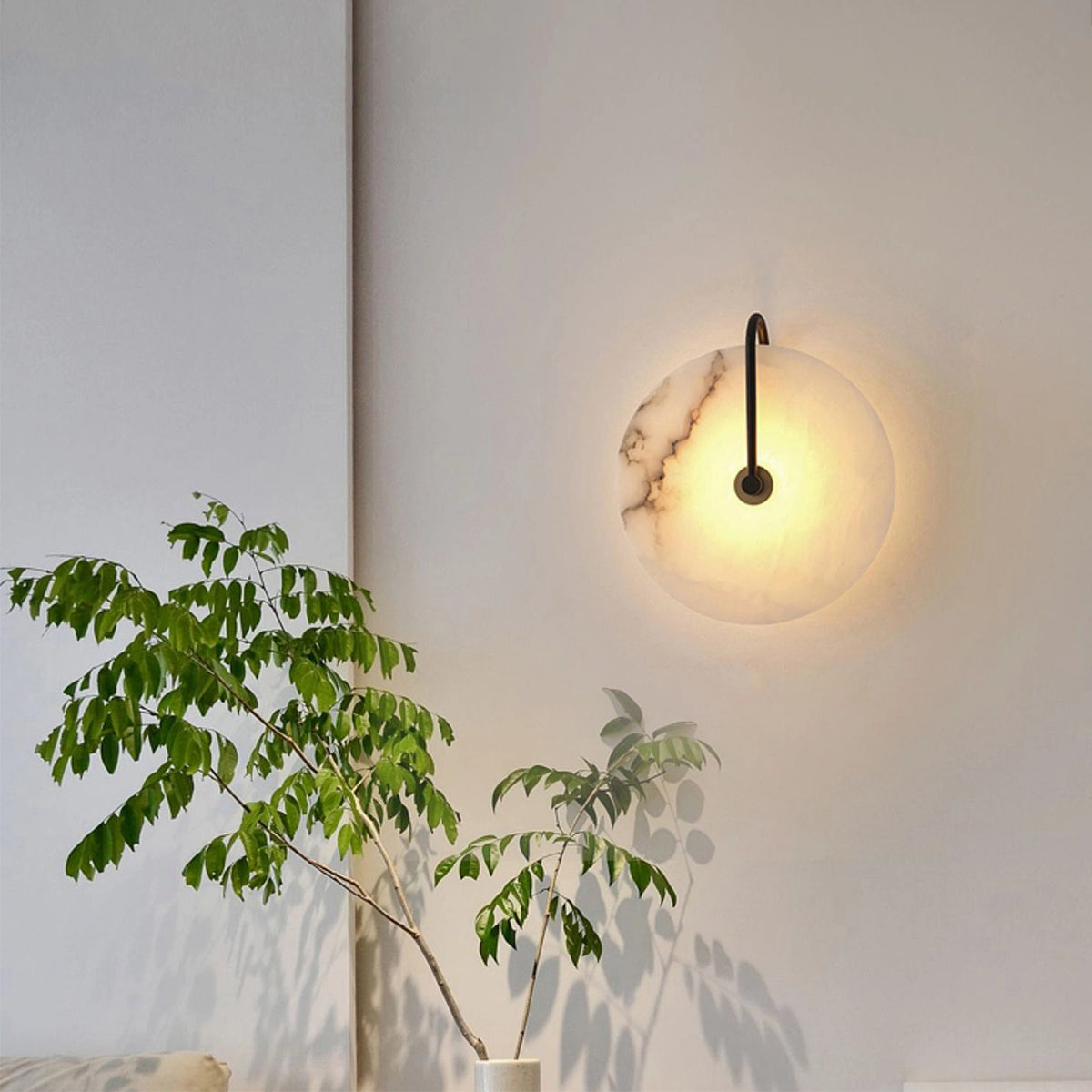 Round Modern Alabaster Wall Lamp