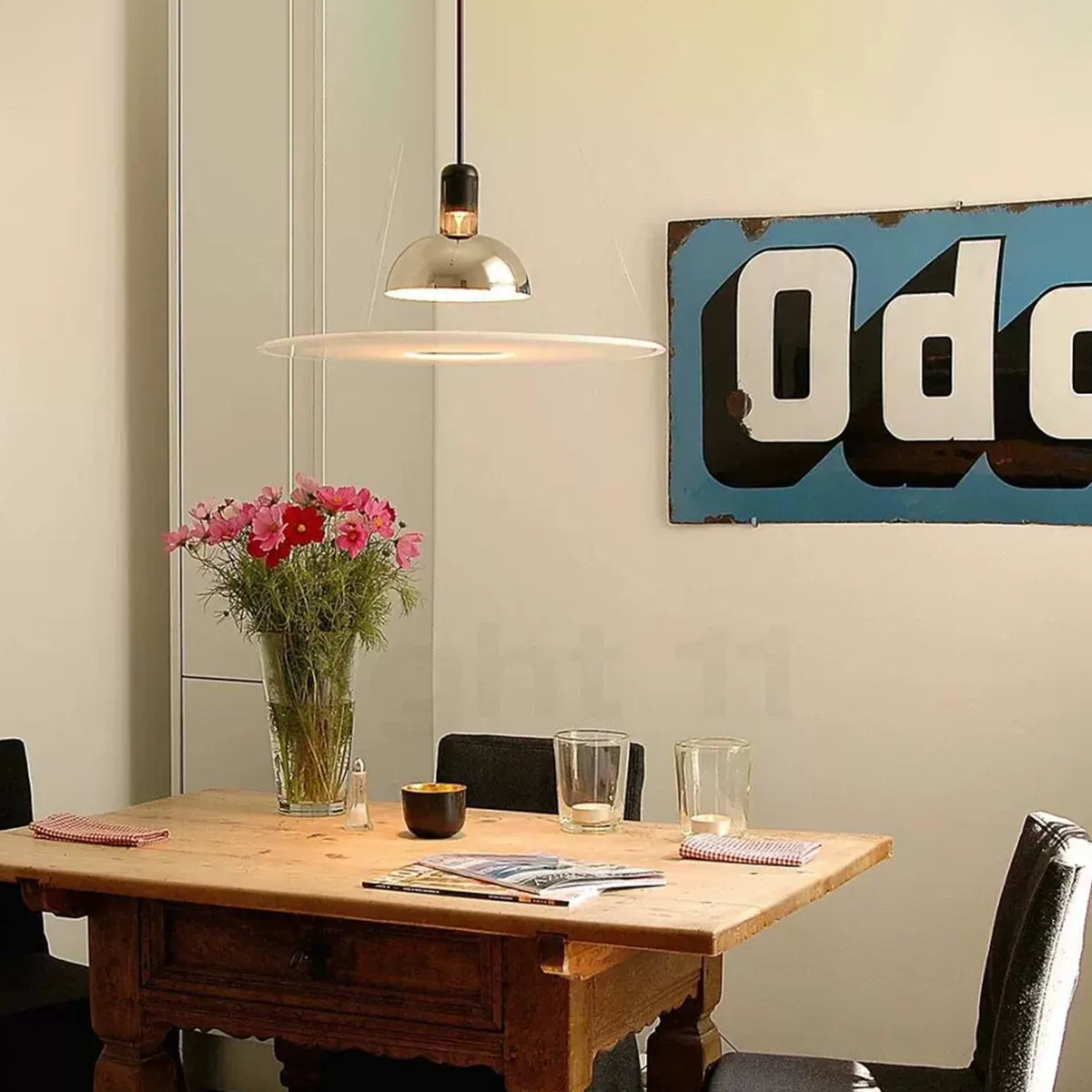 Simple Frisbi Pendant Lamp