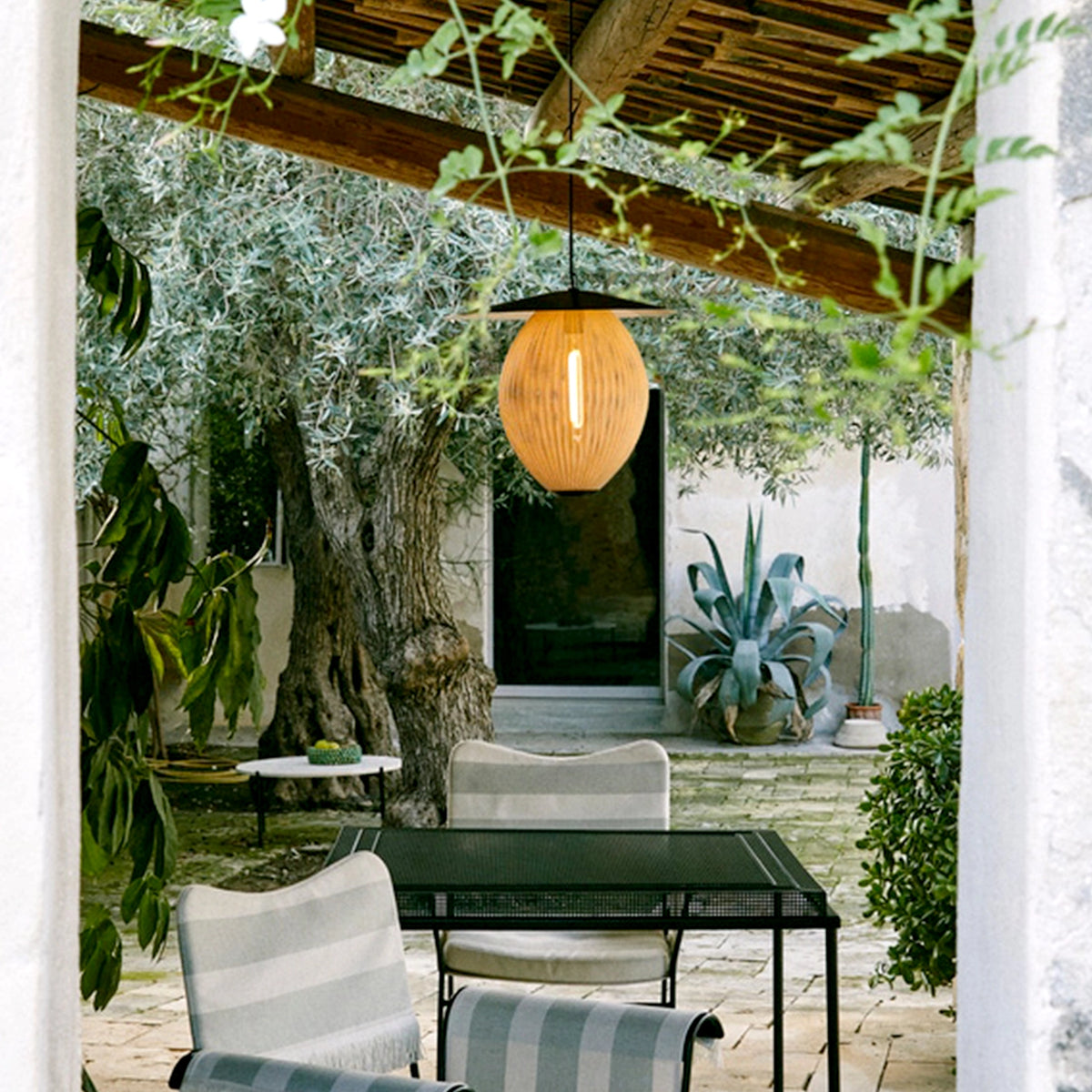 Simplicity Satellite pendant lamp