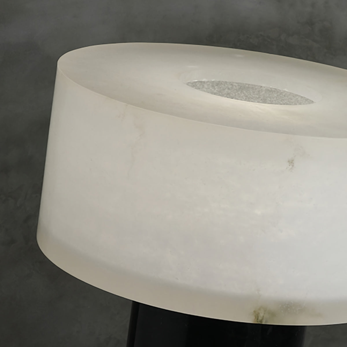 Solid Cylindrical Table Lamp