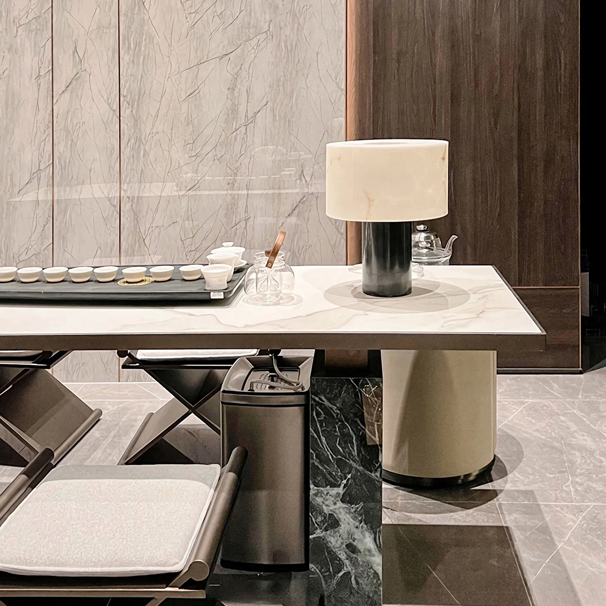 Solid Cylindrical Table Lamp