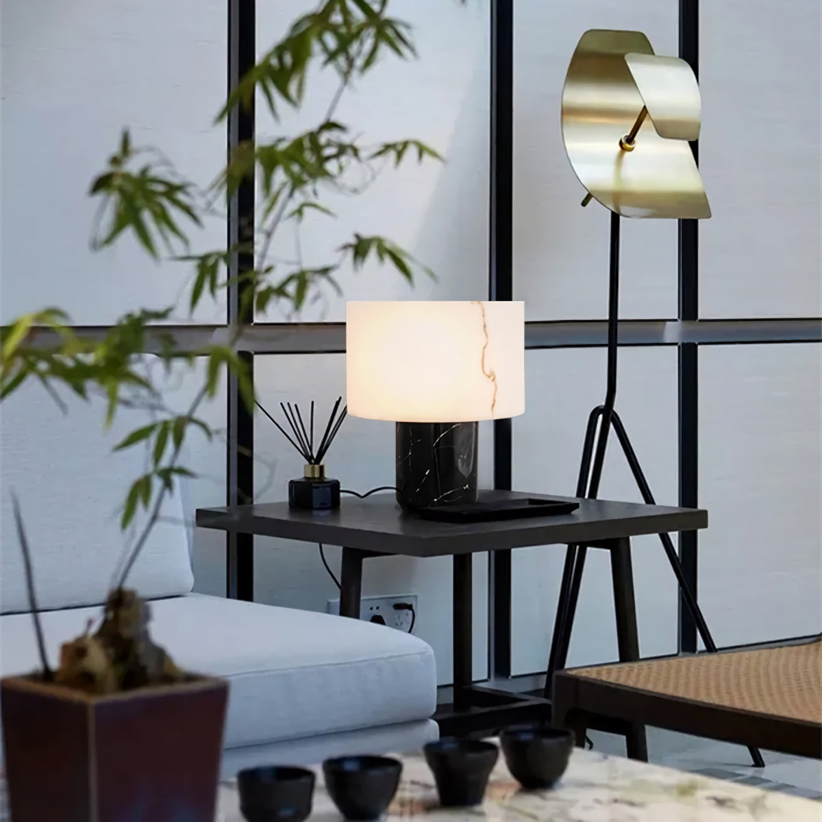 Solid Cylindrical Table Lamp