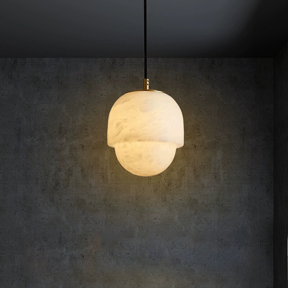 Yoko Alabaster Pendant Lamp