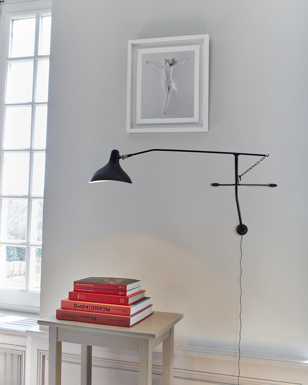 Mantis BS2 Plug-In Wall Lamp