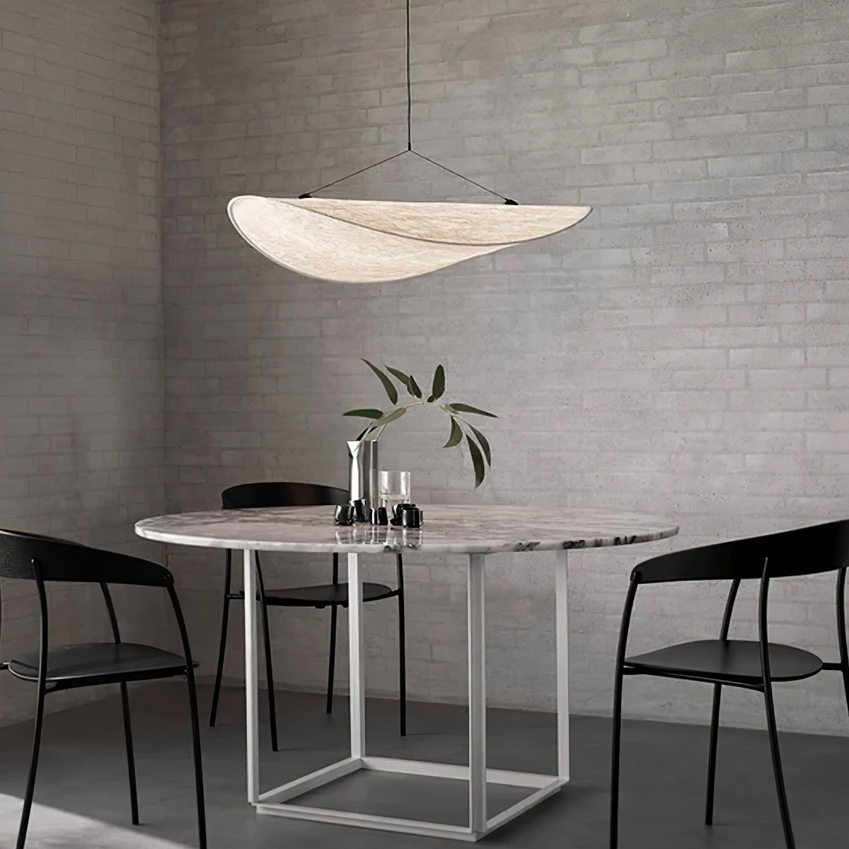 Suspense Glow Pendant Lamp