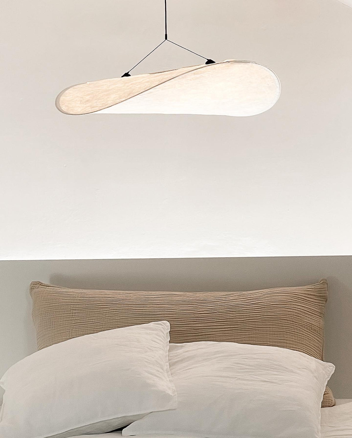 Suspense Glow Pendant Lamp