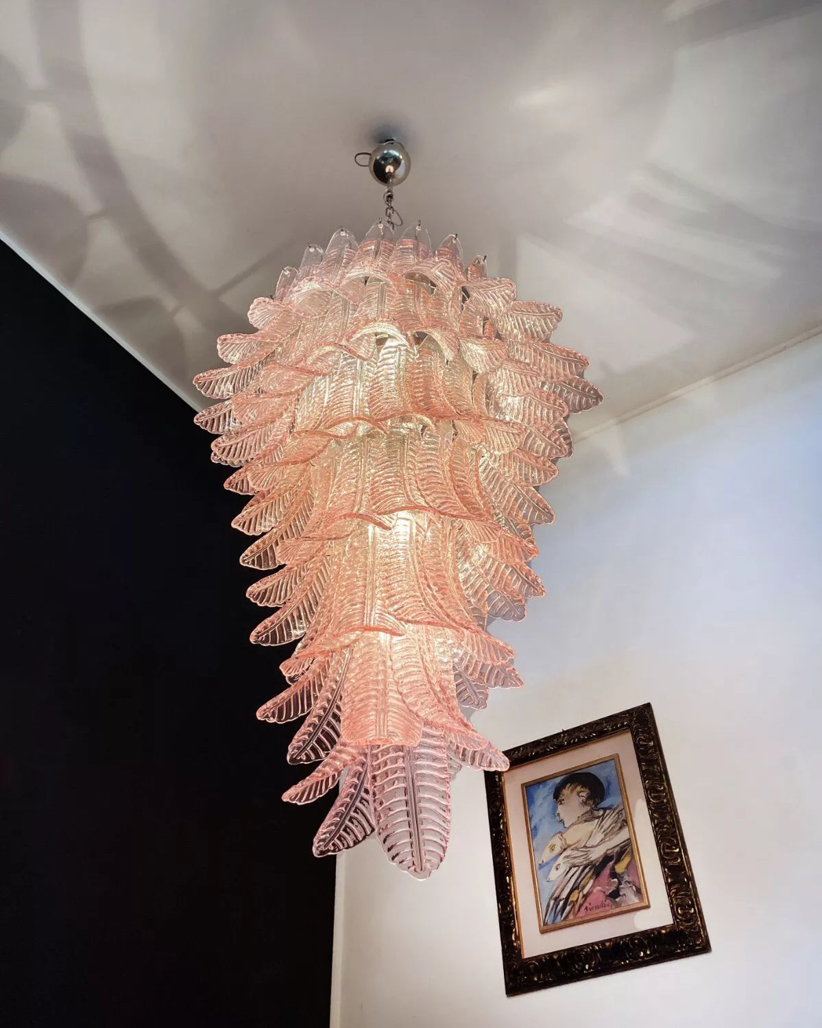 Italian exquisite Murano slender chandelier