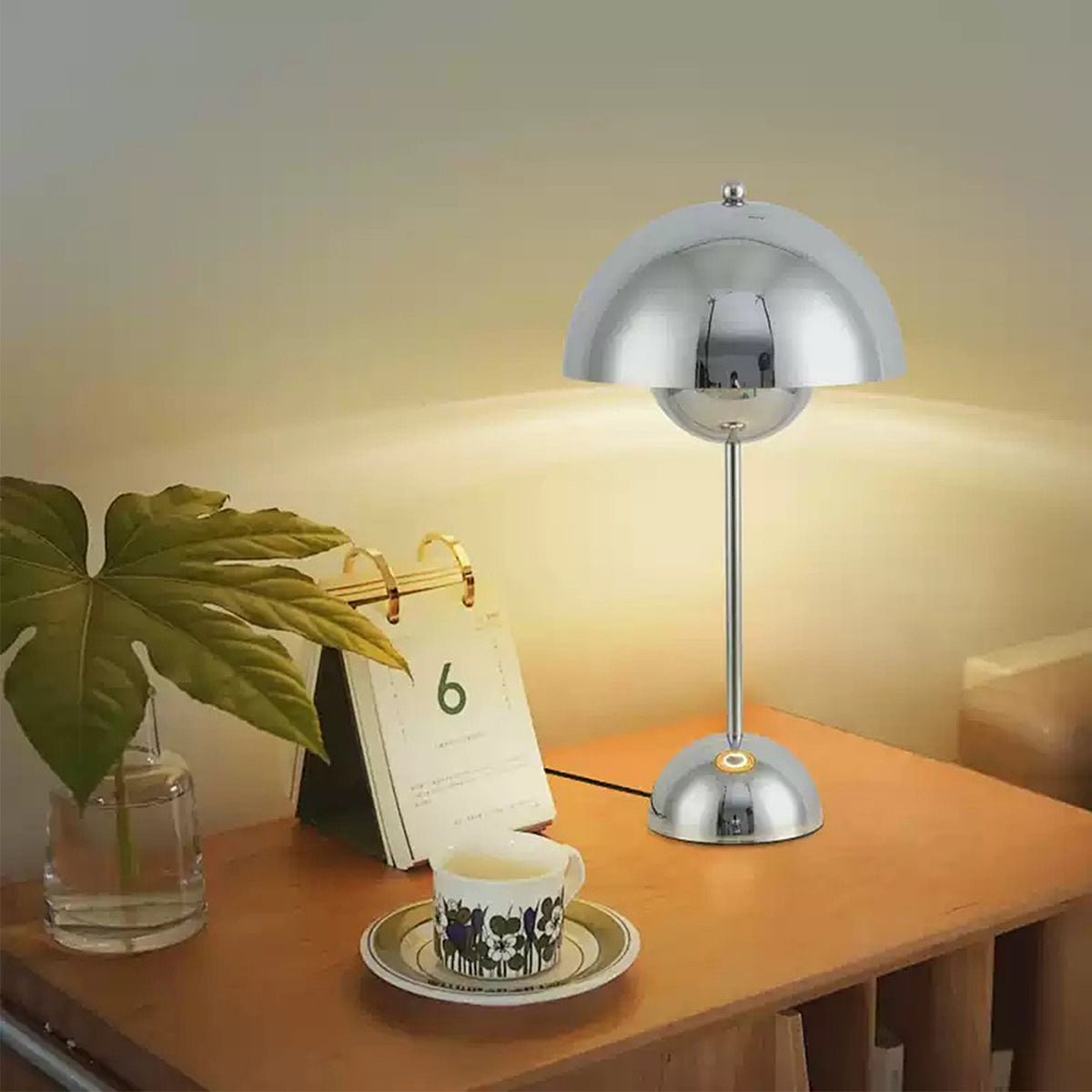 Flowerpot Semi-Circle Table Lamp