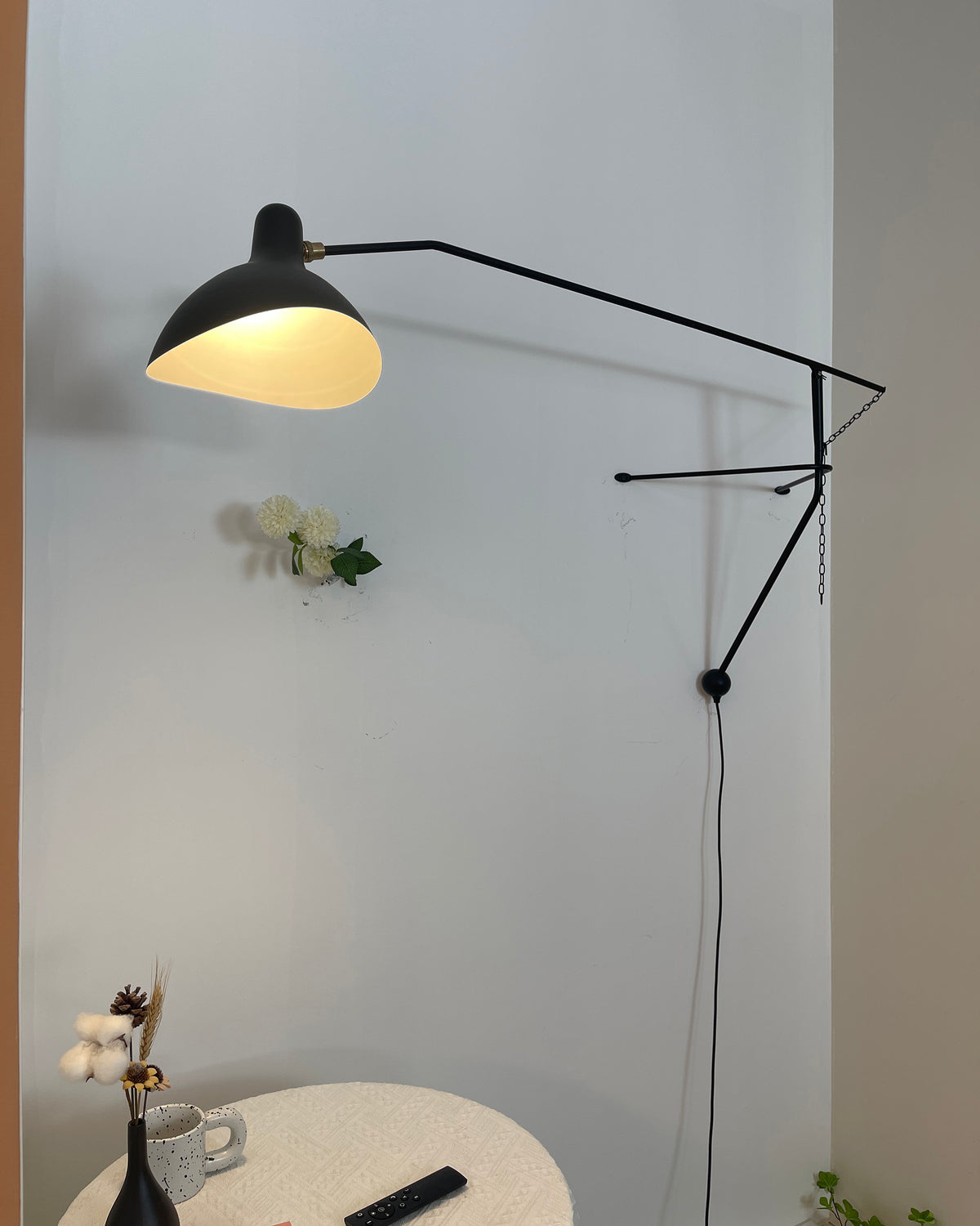 Mantis BS2Plug-In Wall Sconce