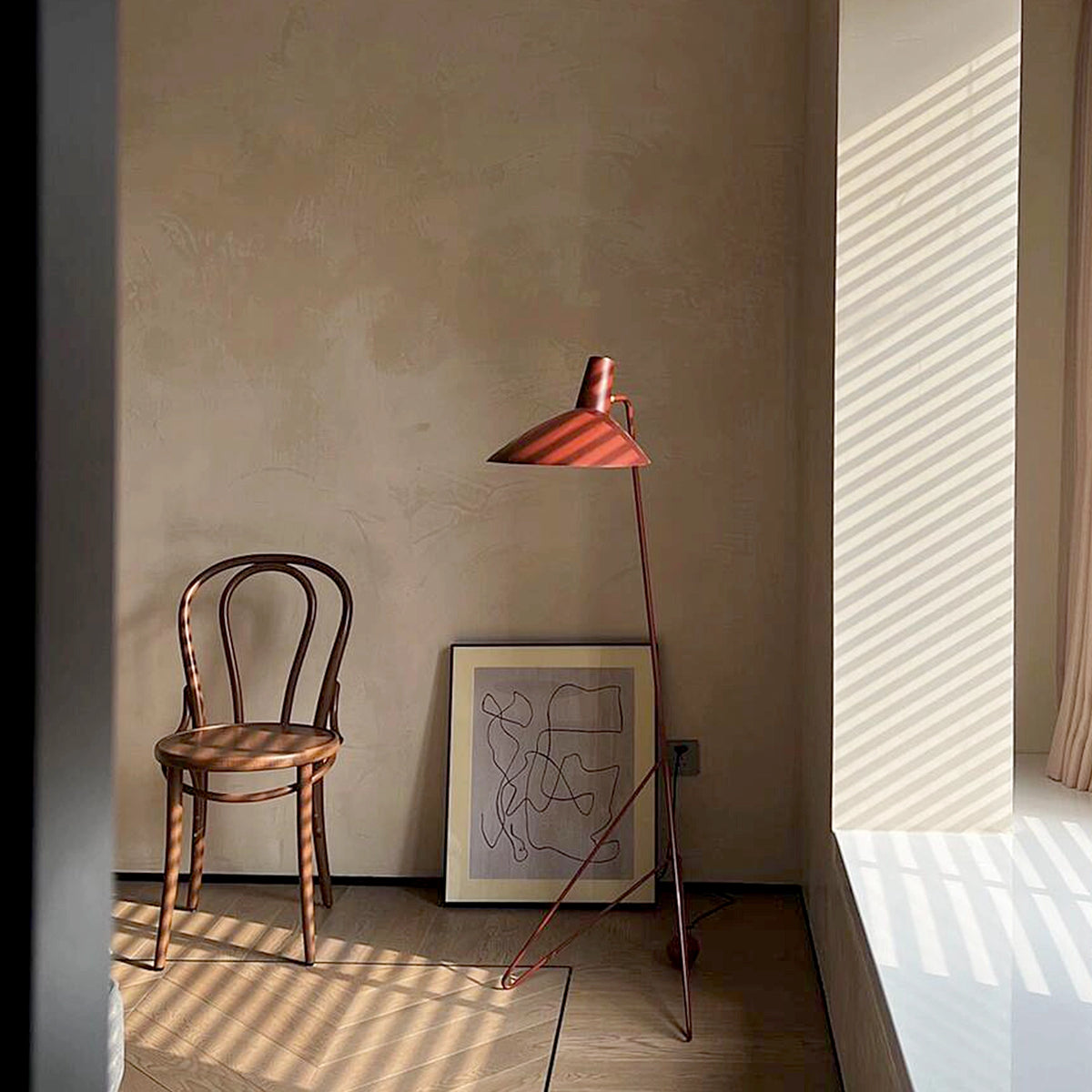 Modern Tripod HM9 Floor Lamp