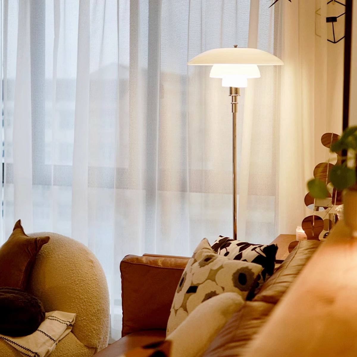PH 3/2 Glass Floor Lamp
