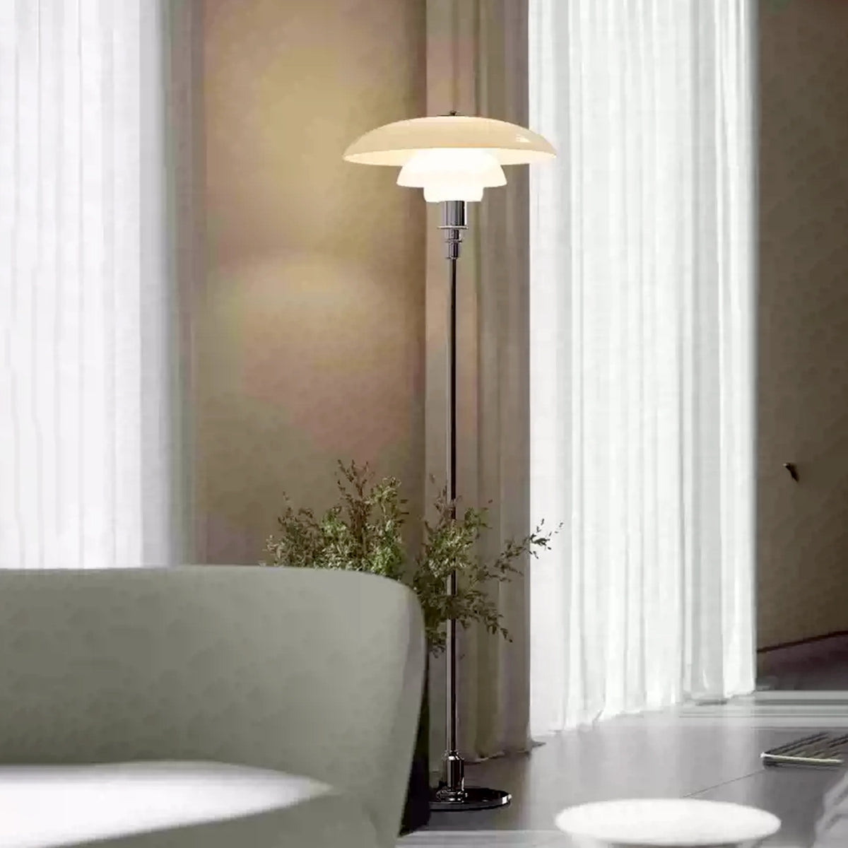 PH 3/2 Glass Floor Lamp